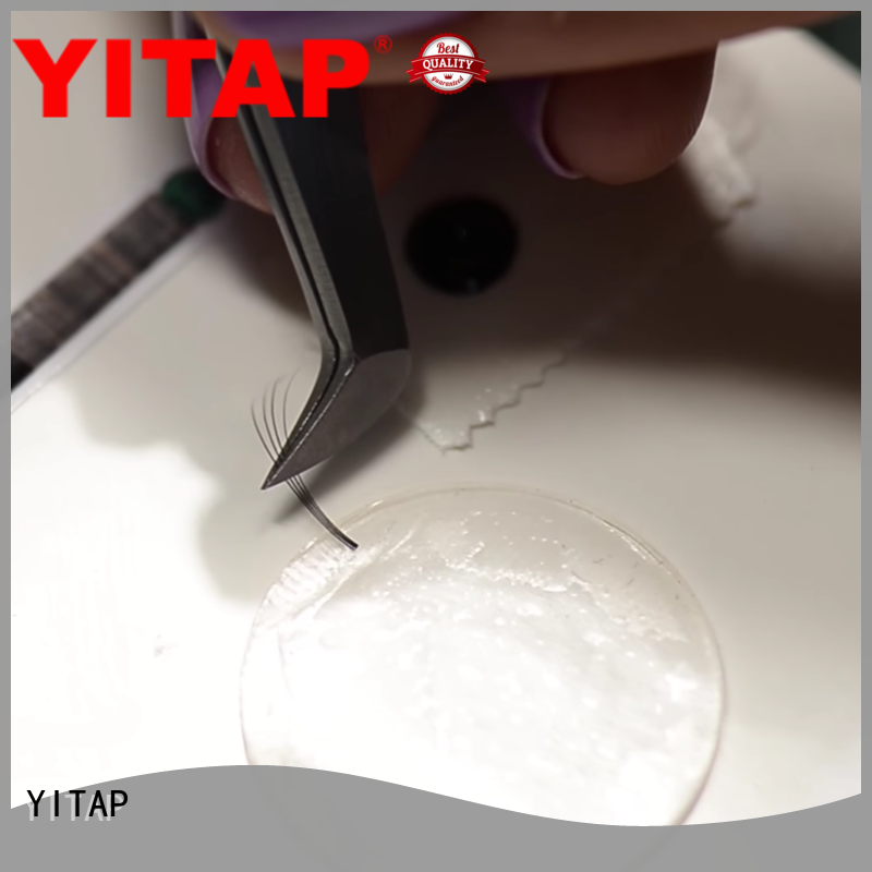 YITAP sticky adhesive dots on a roll for packaging